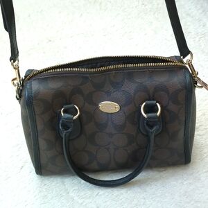 COACH SIGNATURE MINI BENNETT SATCHEL With crossbody strap Brown